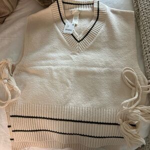 NWT FREE PEOPLE Cream Knit Sweater Vest with Olive Stripes. One Size.